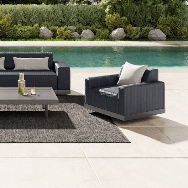 Grande Padded Club Swivel Chair - Image 2