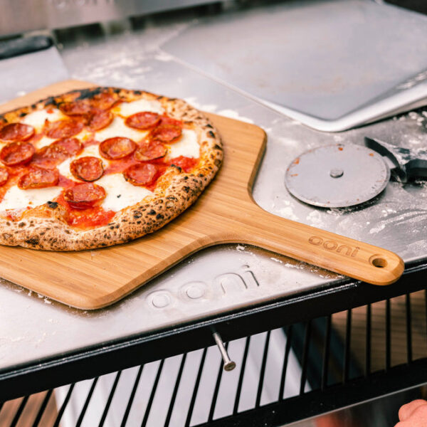 Ooni Bamboo 14" Pizza Peel & Serving Board - Image 4