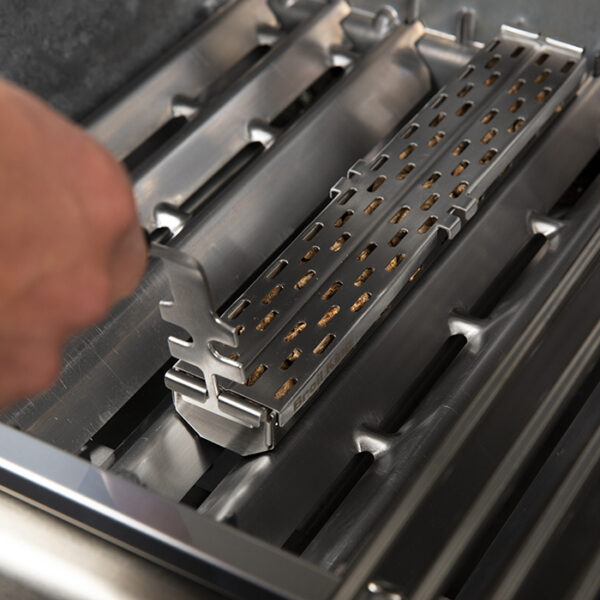 Broil King Pellet Smoker Box - Image 4